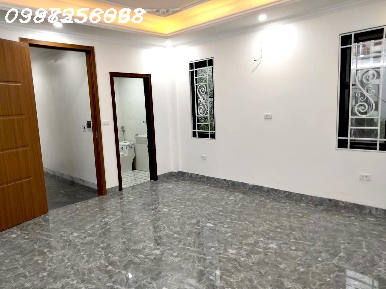 BÁN NHÀ THỊNH LIỆT, 70m2x 5T, MT5m, Ô TÔ ĐỖ CỬA, THANG MÁY, LÔ GÓC, KINH DOANH, CHỈ NHỈNH 6 TỶ.