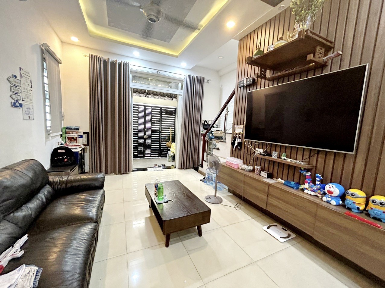 HXH Thạch Lam, 6mx17m, 102m², 3 tầng, 7,2 tỷ, bán gấp trả nợ.