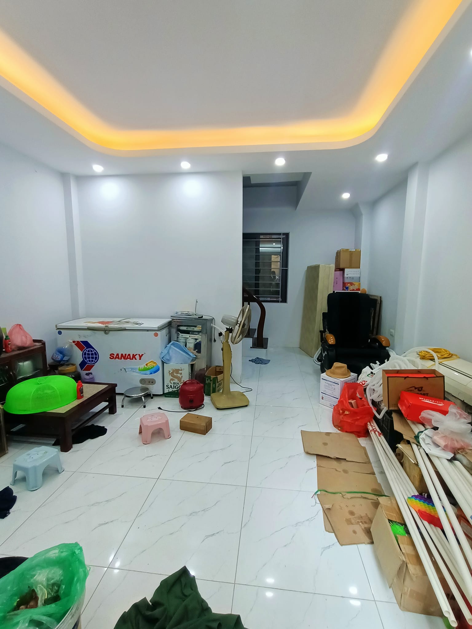 Bán nhà Tam Trinh, Hoàng Mai gần chợ gần trường, rất gần ô tô, 42 m2 chỉ nhỉnh 2 tỷ.