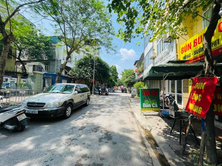 BÁN NHÀ PHỐ ĐỘI CẤN – Ô TÔ TRÁNH – VỈA HÈ - KD – CHỈ NHỈNH 5 TỶ.