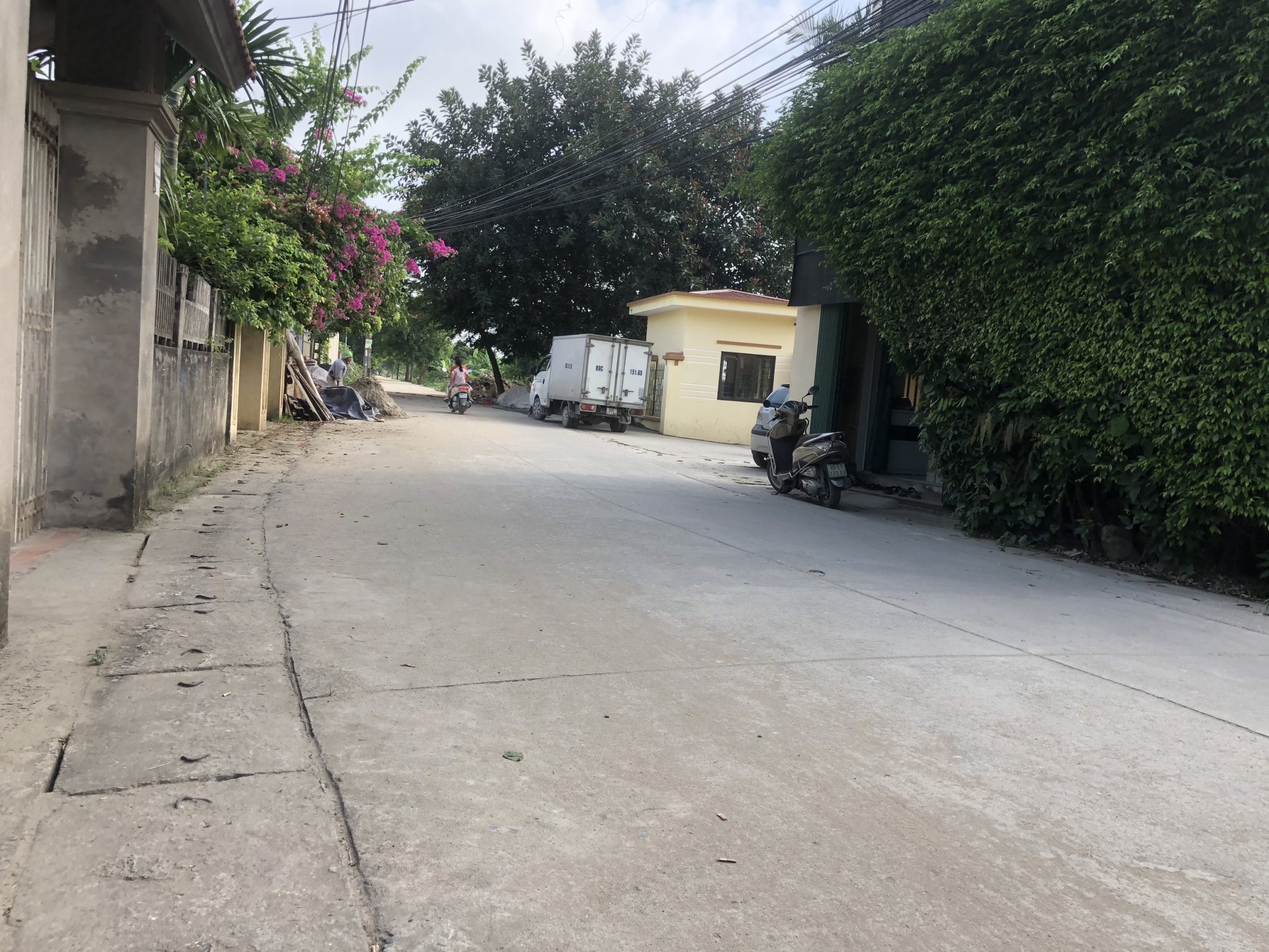 Cần bán gấp 115m2, Sát KCN Phố Nối A, Ô tô vào, Dưới 2 tỷ.