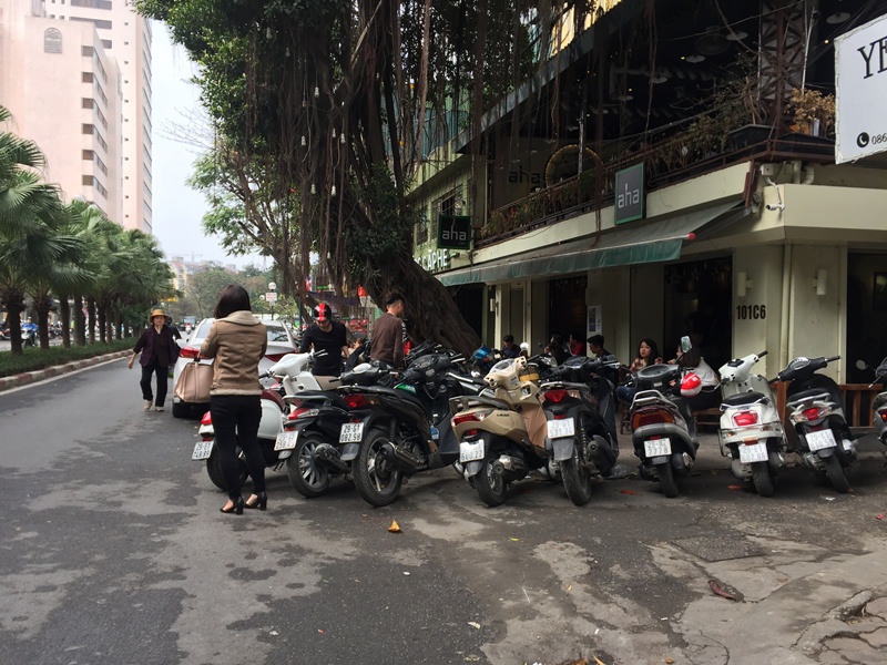 Duy nhất Cho thuê nhà mặt phố Trần Huy Liệu 80mx2tầng Mặt tiền 9m.