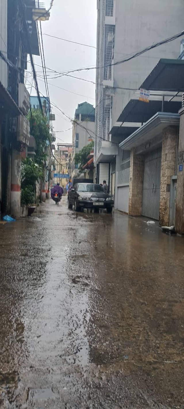 Bán nhà Tam Trinh 31 m2, chỉ nhỉnh 3 tỷ, cần bán gấp để đi nước ngoài định cư.