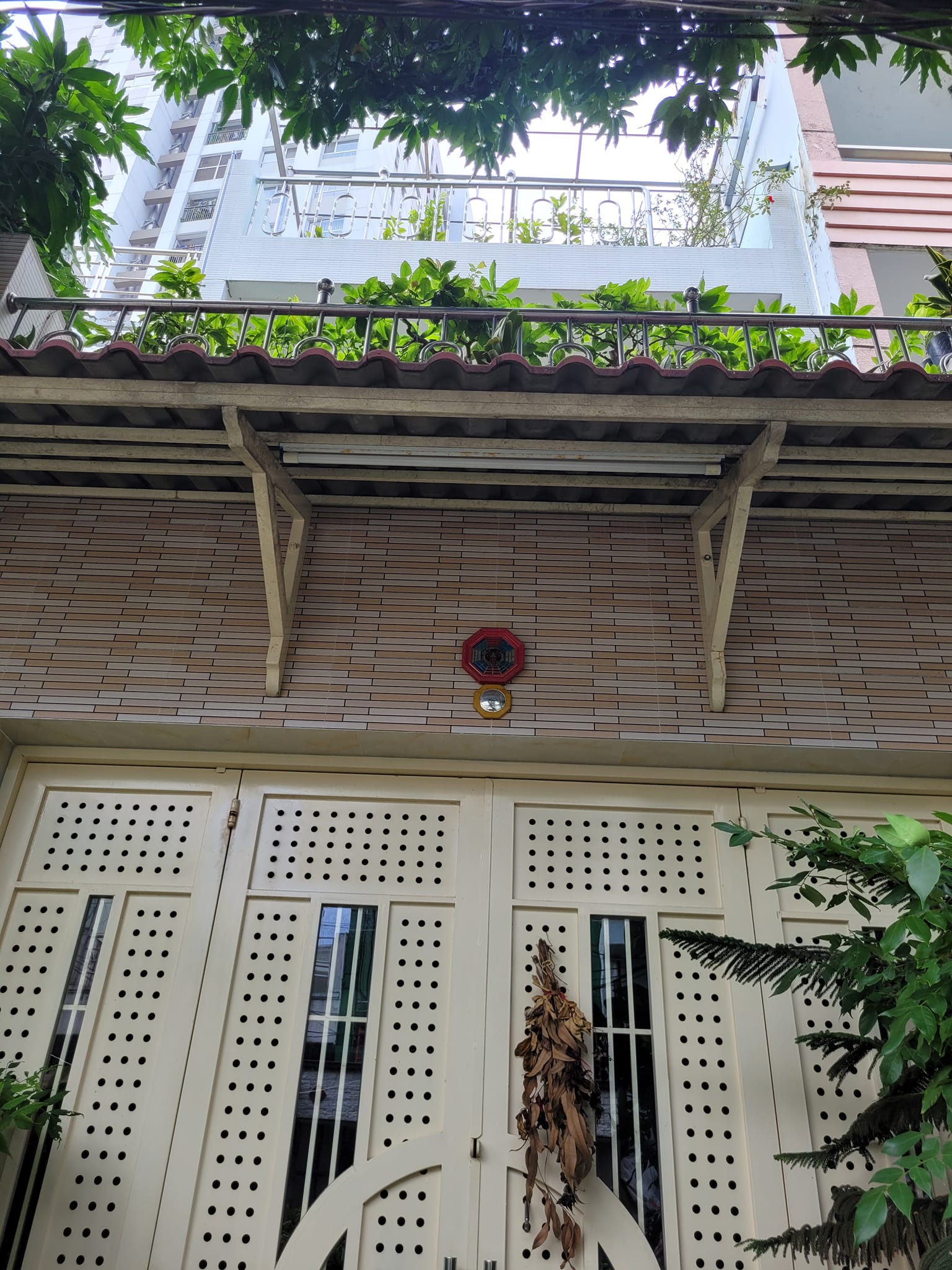 BÁN NHÀ HẺM 237 HÒA BÌNH,TÂN PHÚ(4,5x20x3 tầng) 8,3 TỶ TL.