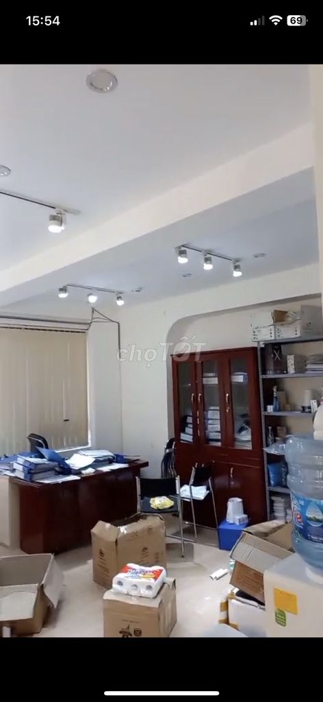 Cho thuê văn phòng 50m2 làm vp, bán hàng có hầm gửi xe free tại Vũ Tông Phan, Thanh Xuân, Hà Nội.