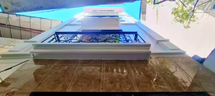 BÁN NHÀ 5 TẦNG GẦN CHỢ MƠ QUẬN HAI BÀ TRƯNG. DT:35M2 x 5 TẦNG x 3 NGỦ x MT:4M x 50M RA MẶT PHỐ - GARA ÔTÔ GẦN NHÀ.