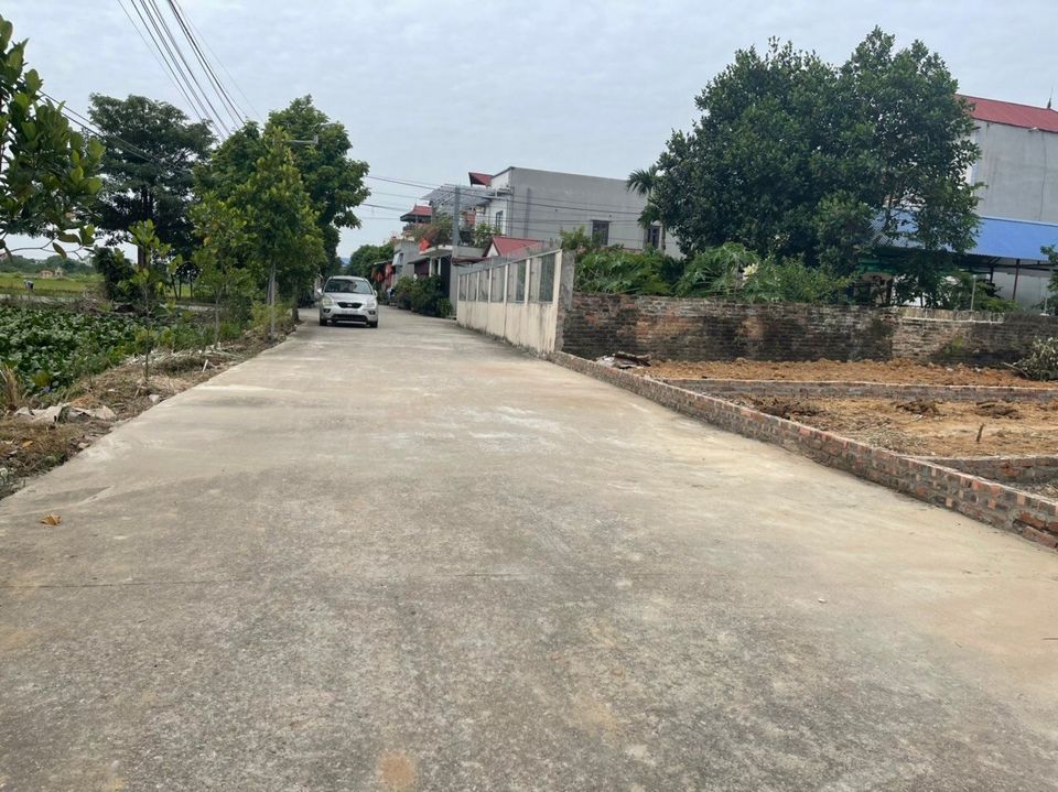 Cần bán gấp lô 112m² Ấp Bắc Thượng, Quang Tiến, Sóc Sơn - Đường trước đất 8m thoải mái ô tô tránh