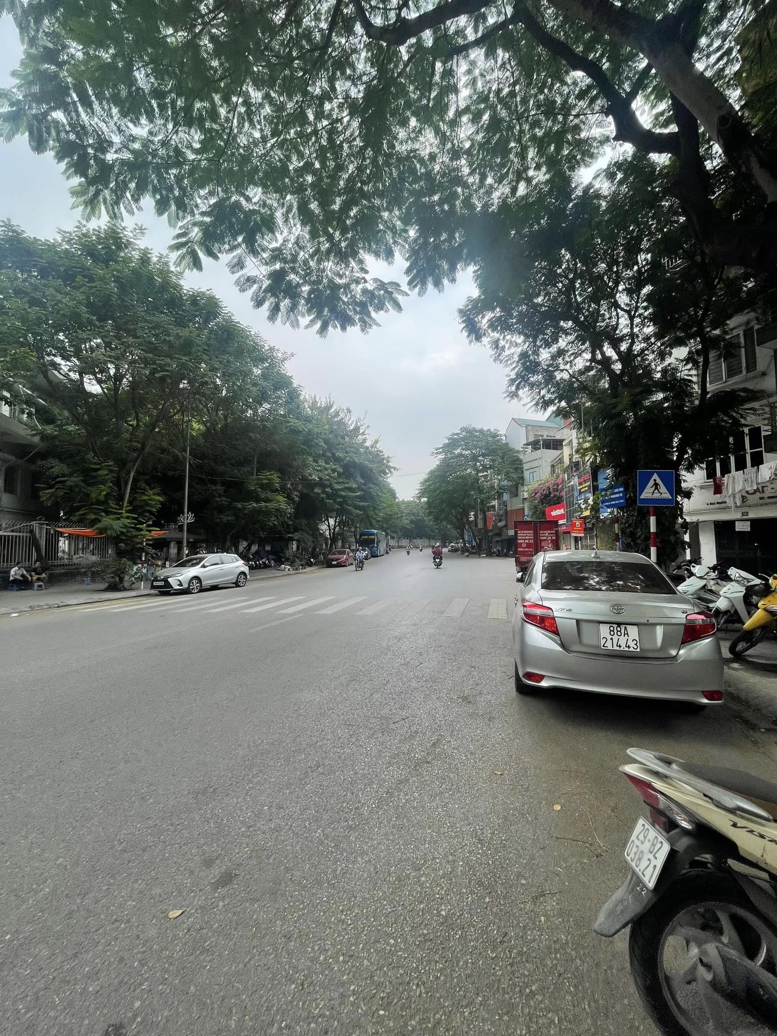 Nhà Mặt Phố Sổ đỏ Trần Đại Nghĩa, 92m2, MT6m, 42.5Tỷ, Vỉa Hè.