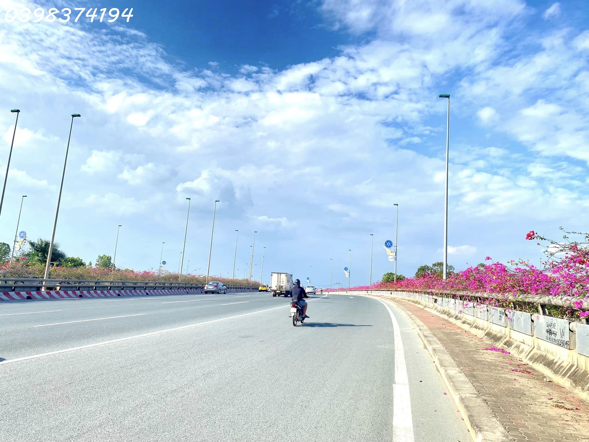 Trung Oai, Nhật Tân lô đẹp đường ô tô thông giá 42.