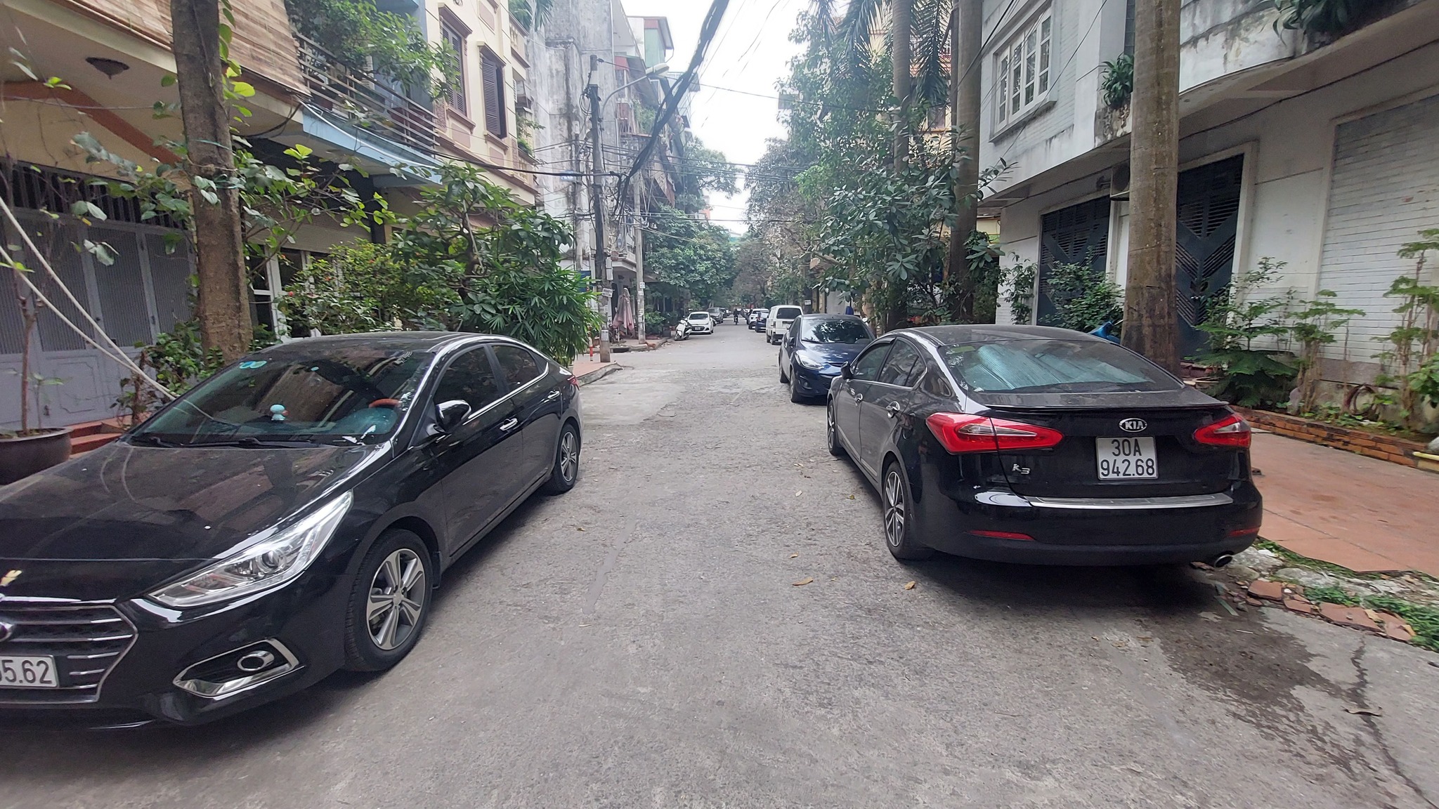 Nhà Đầm Trấu, 50m2, 4T, MT4.2m, 16.5Tỷ, Đầu Phố, Vỉa Hè.