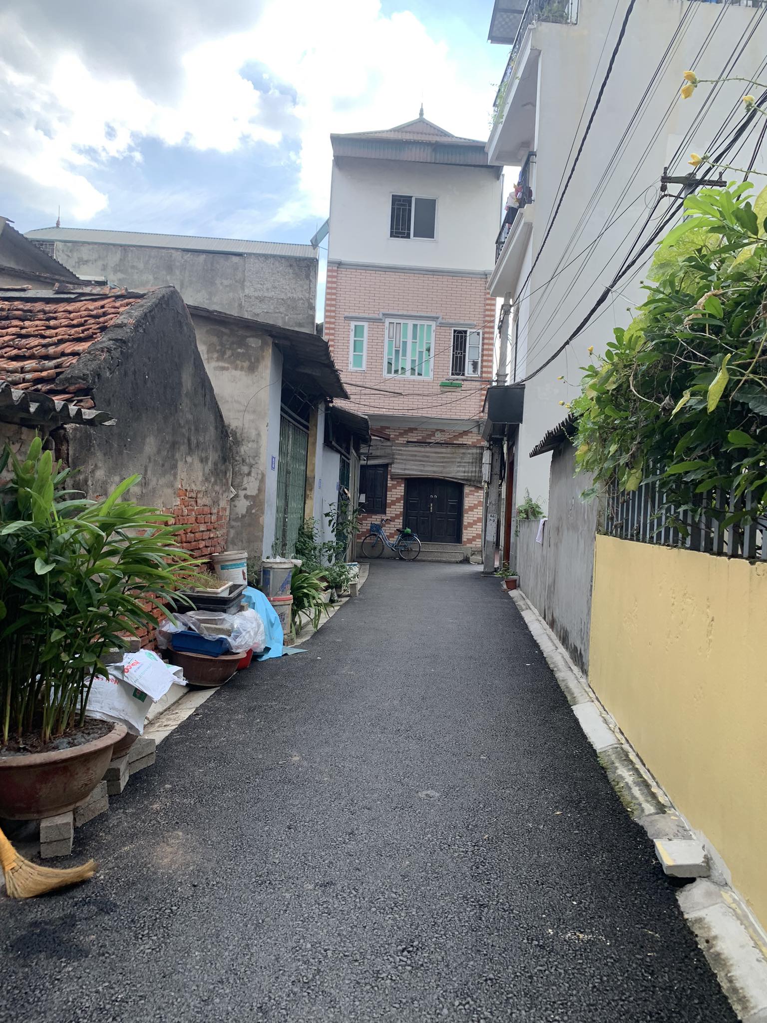 Bán căn nhà 2.5 tầng tại Kiên Thành, Trâu Quỳ giá chỉ 1.78 tỷ.