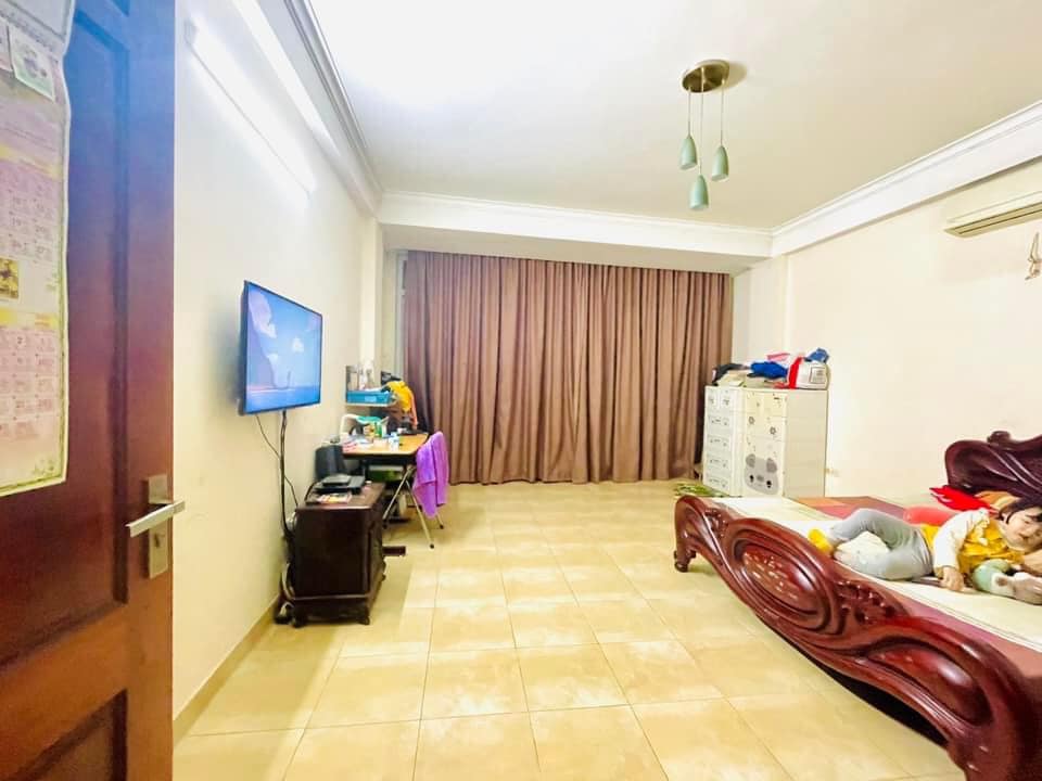 Mặt Phố Hàng Bông 280M2 Mặt Tiền 5M -85 Tỷ (300Tr/m)-GPXD Cao Tầng.