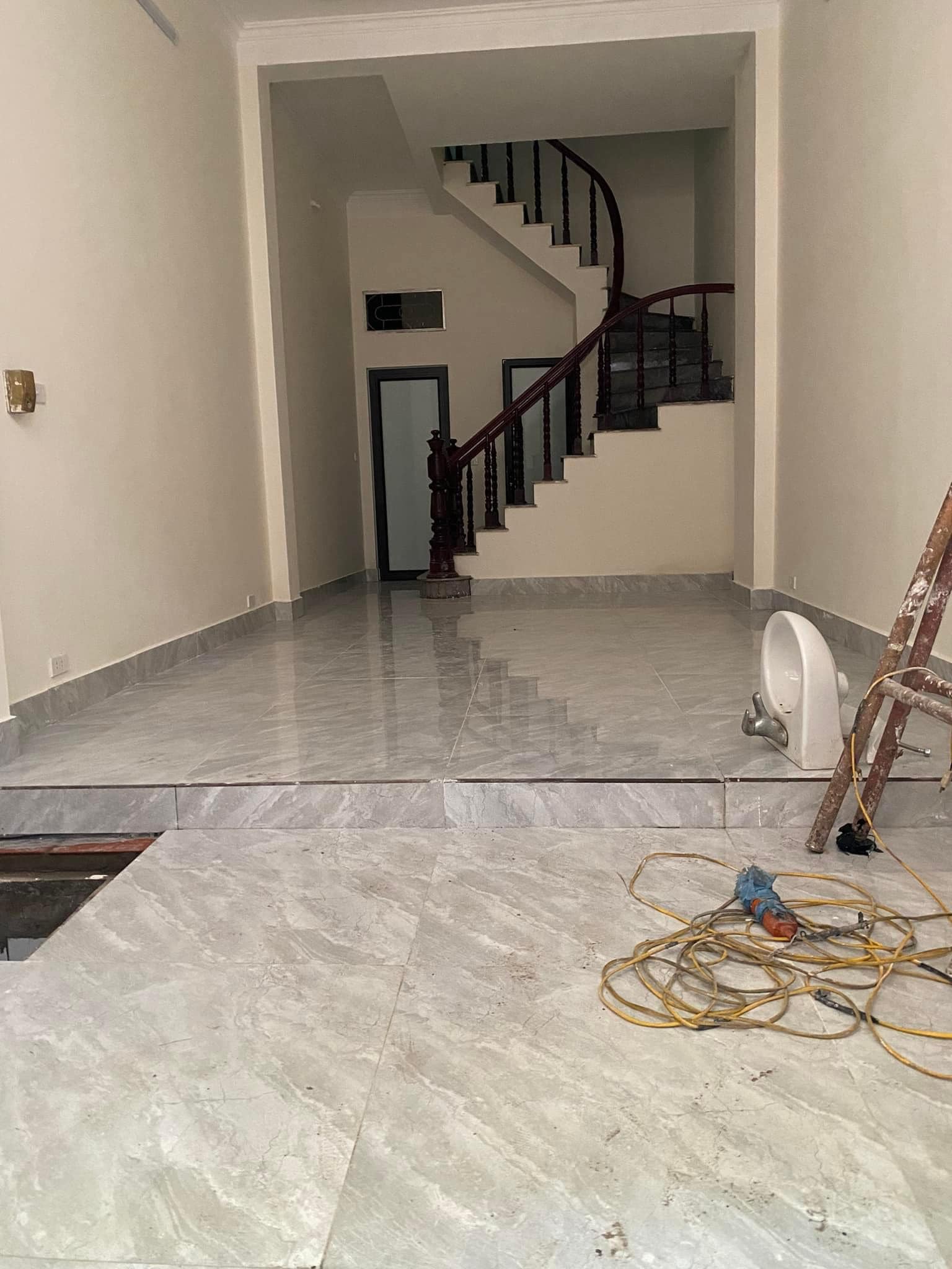 NHÀ SIÊU ĐẸP LÊ ĐỨC THỌ - VỊ TRÍ TRUNG TÂM ĐẮC ĐỊA - DI CHUYỂN THUẬN LỢI - NHIỀU TIỆN ÍCH.