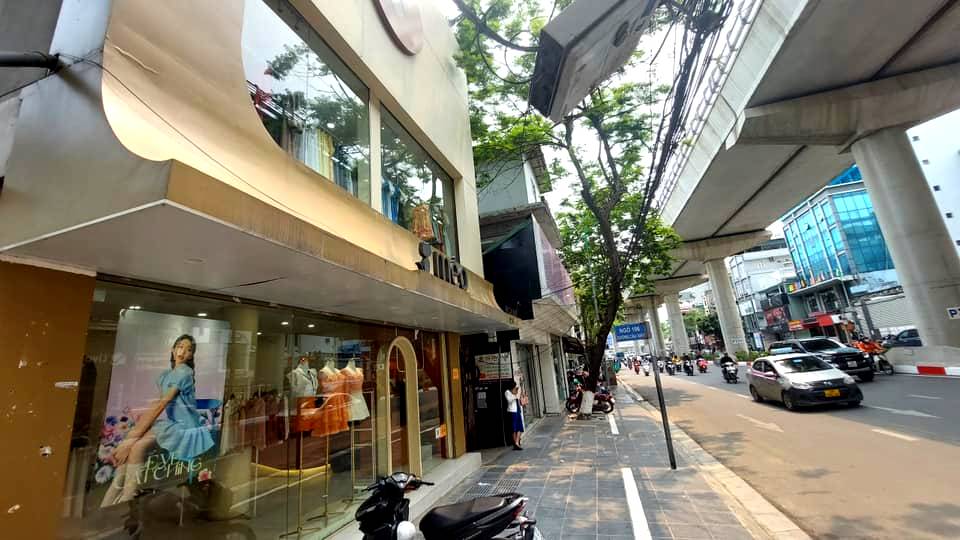 BÁN NHÀ MẶT PHỐ CẦU GIẤY, VỊ TRÍ SIÊU HOT, 65 TỶ CẦU GIẤY