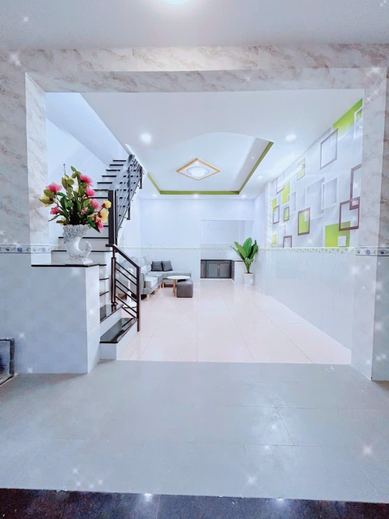 Bán Nhà Siêu Phẩm Đẹp Ở Ngay 2 Tầng hẻm Xe Hơi 5m Chỉ Nhĩnh 3 Tỷ.