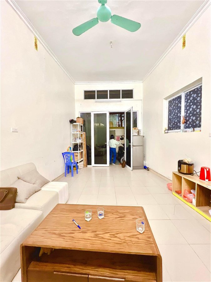 NHỈNH 4 TỶ NHÀ VĂN HƯƠNG, DT 45M2X3 TẦNG.