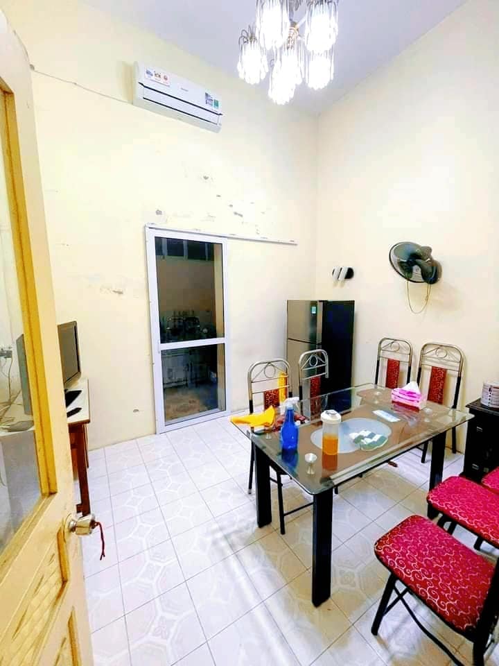 Đặng Văn Ngữ 180M2 Mặt Tiền 8M 35 Tỷ - Ô TÔ Tránh Đỗ 2 Thoáng.