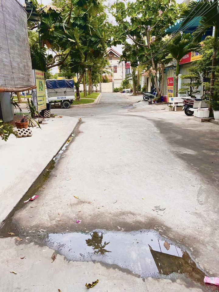 Bán nhà mặt đường số P Tân Phú Q7 Vew công viên 73m2 Giá; 9.7 tỷ.