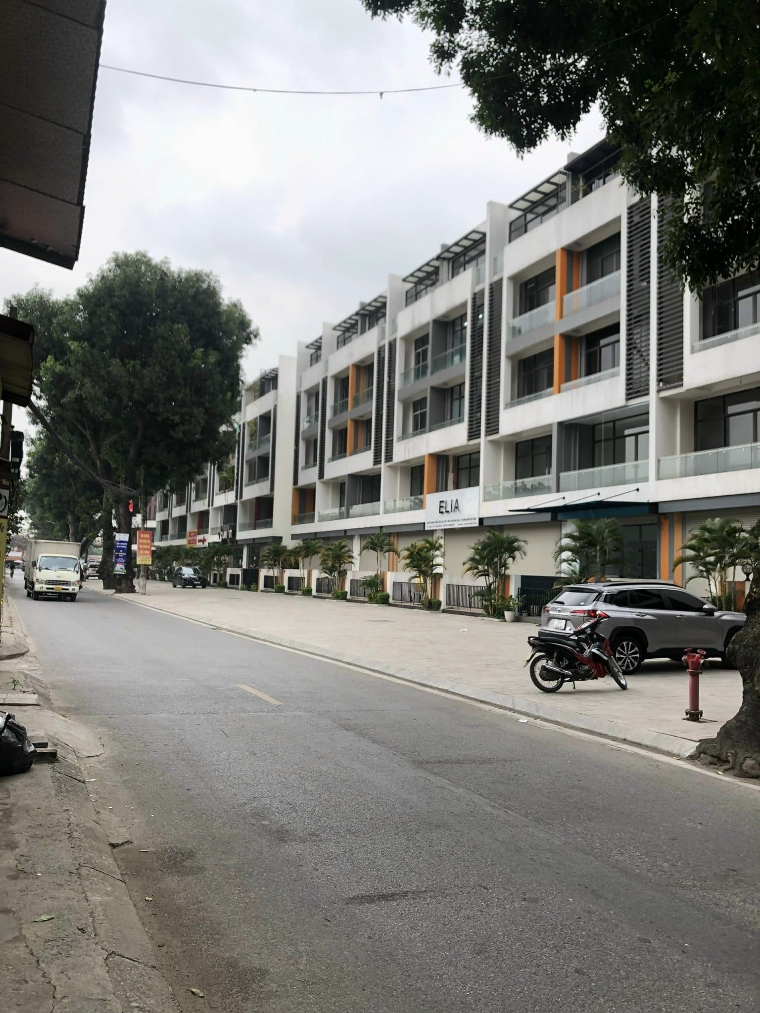 Bán đất mặt phố Đức Giang 80m2 nhà C4 mt 5.5m nhỉnh 12 tỷ.