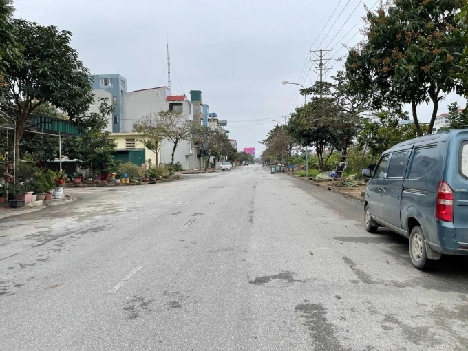 Bán nhanh 34m2 đất Trâu Quỳ mặt đường 22m giá nhỉnh 4 tỷ.