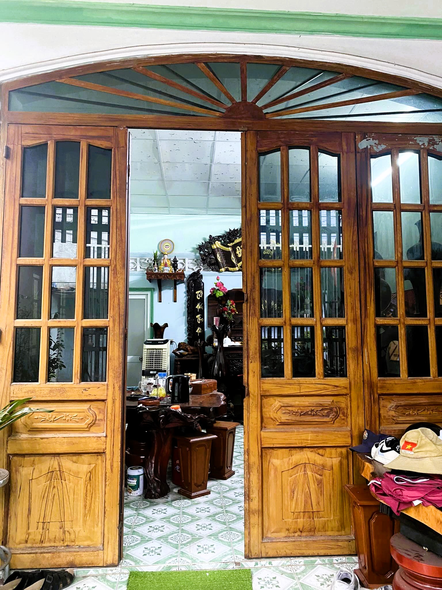 Bán nhà 98m2 đường 11 Linh Xuân.