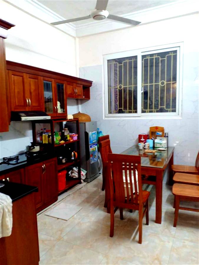 BÁN NHÀ 5 TẦNG x 6 PHÒNG NGỦ - Ô TÔ ĐỖ GẦN NHÀ - NHÀ ĐẸP - TỰ XÂY - YÊN TĨNH