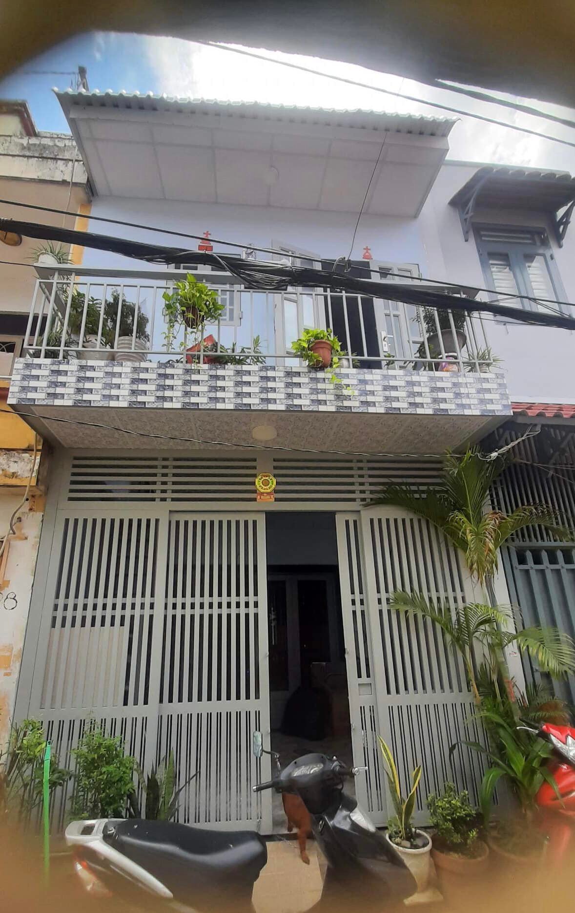 CHÍNH CHỦ 1 ĐỜI BÁN NHÀ HẺM THÔNG GẦN MT LÊ VĂN LƯƠNG 72M2 CHỈ 4,2 TỶ.