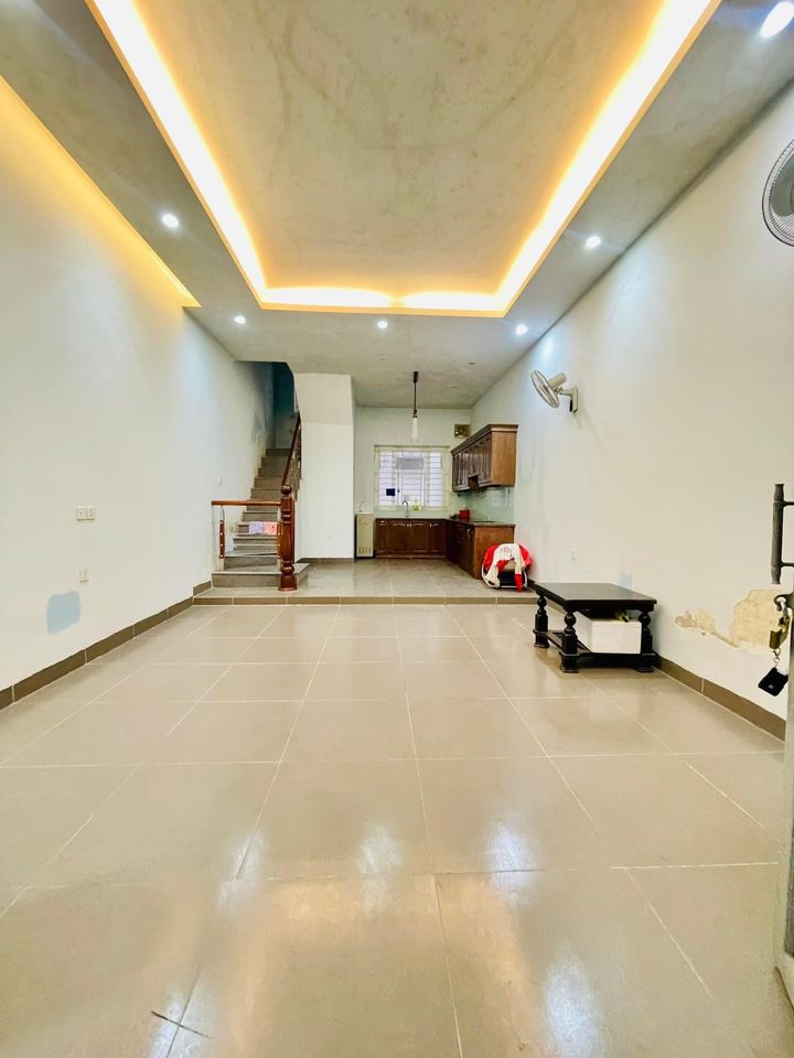 BÁN NHÀ TRUNG TÂM QUẬN THANH XUÂN - THÔNG CÁC NGẢ - LÔ GÓC 3 MẶT THOÁNG - TIỆN ÍCH BẠT NGÀN - SH QUAY ĐẦU - CÁCH 30M.