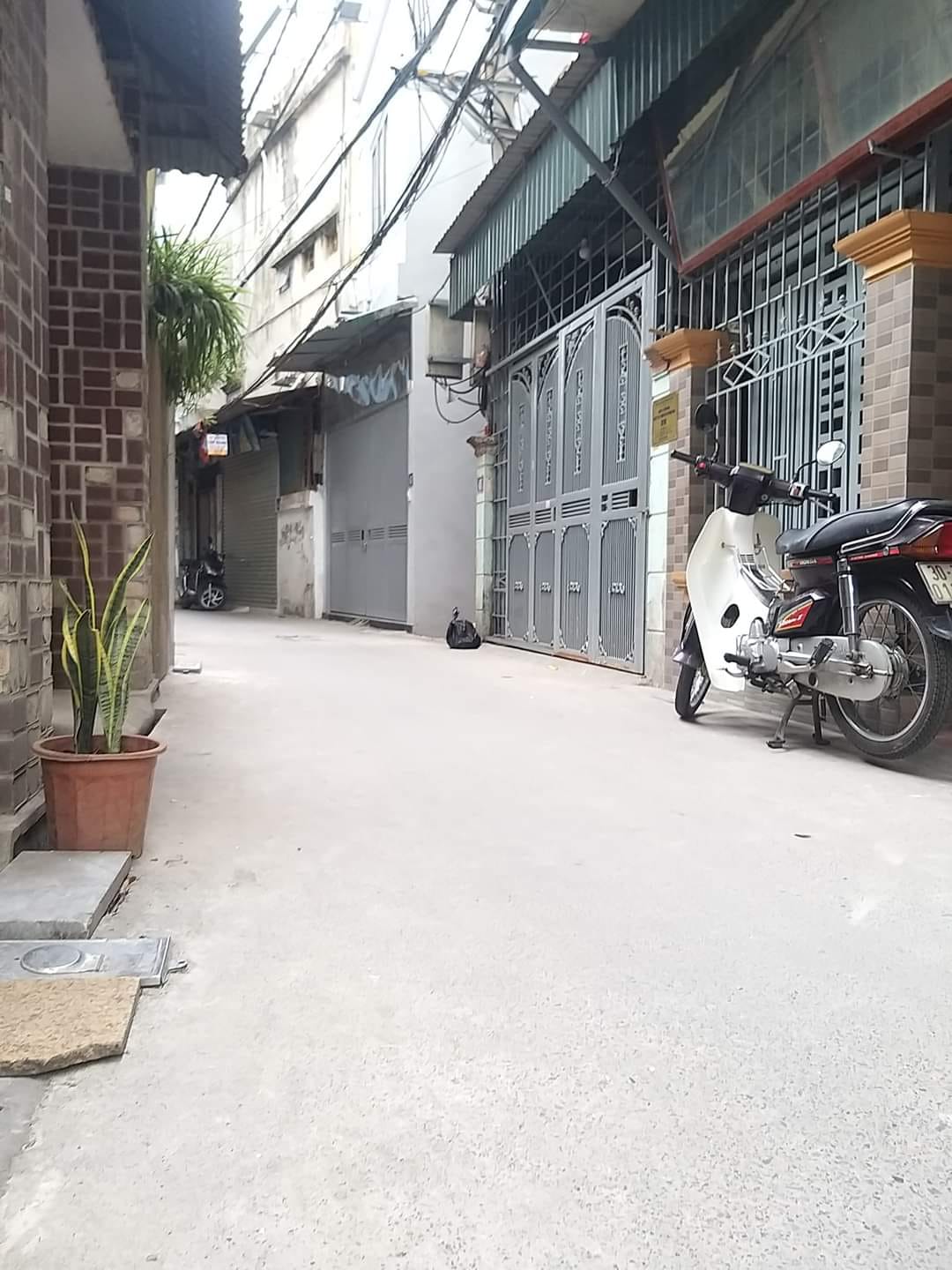 BÁN NHÀ NGỌC THUY – LONG BIÊN - OTO ĐỖ CỔNG - 30m2 – 5 tầng – Giá 3.2 tỷ.