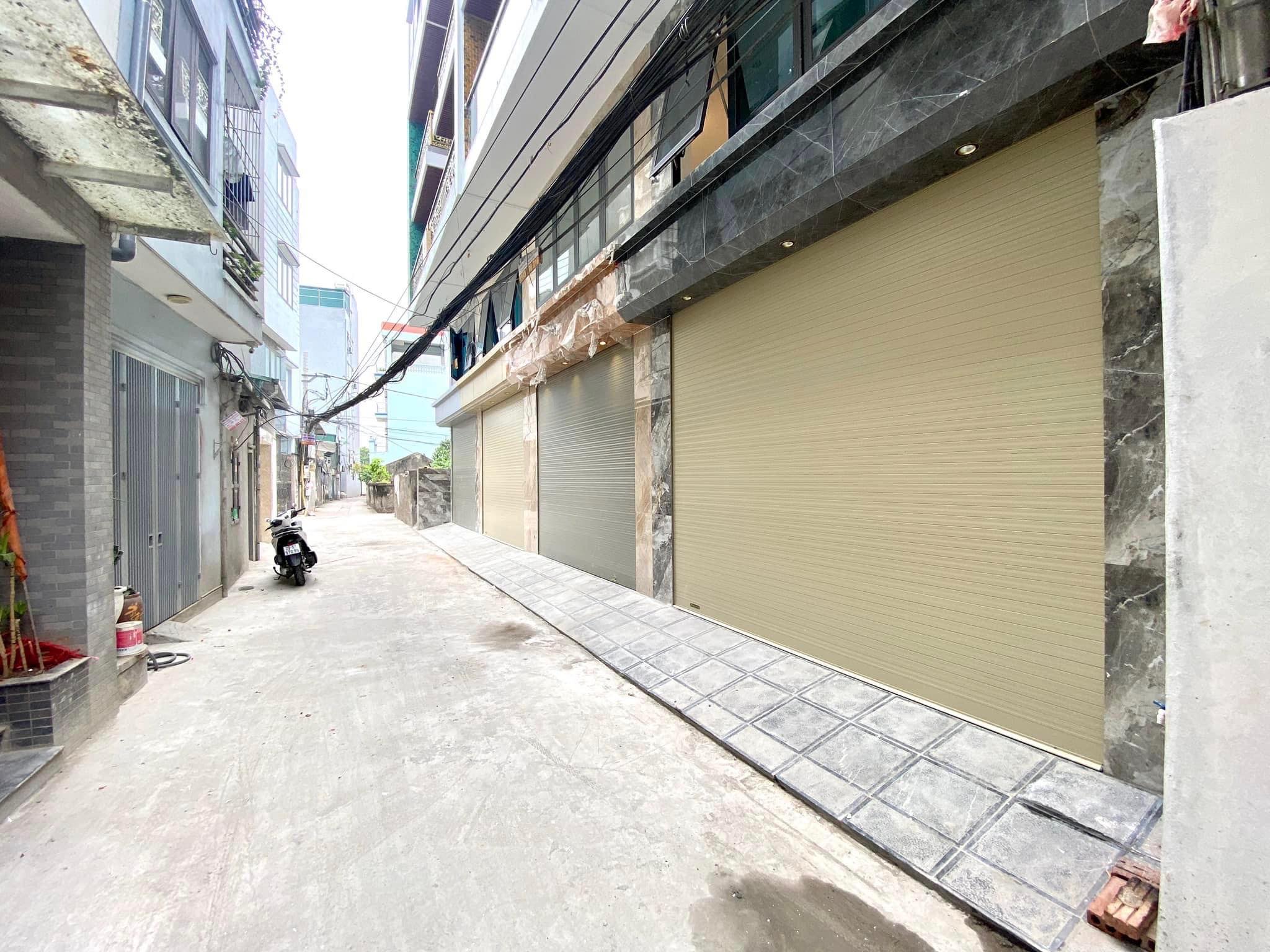 bán nhà Hồng Tiến-Bồ Đề, 50m x 6 tầng, gara, thang máy, full nội thất..