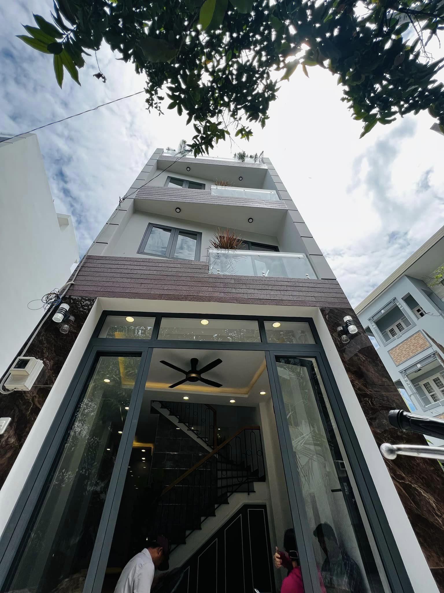 NHÀ MỚI ĐẸP 100% Ở NGAY.