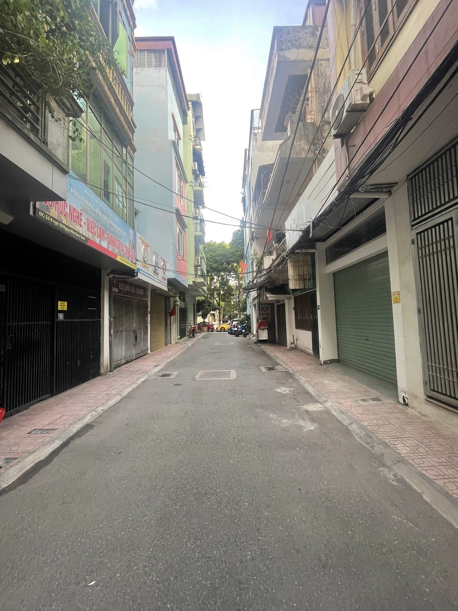 Giảm sốc! Bán nhà Nguyễn Chí Thanh,Kinh doanh,80m2x6Tầng,MT 6m, cách phố 10m, giá 15.2 tỷ.