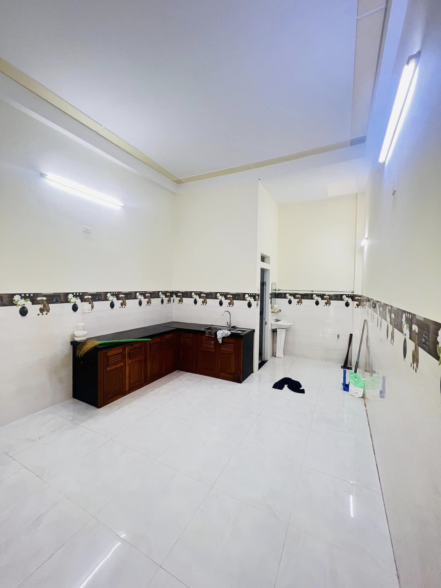 Bán Nhà 2 Mặt Tiền Đặng Chất P.Đống Đa Quy Nhơn , 62,4m2 , 2 Mê , Giá 2 Tỷ 900Tr.