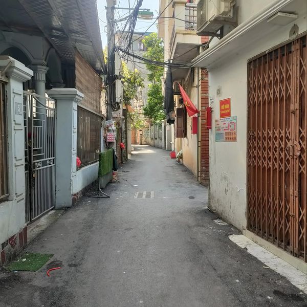 Cần bán nhà Phú Đô 42m2 4T nhà dân xây ngõ thông rộng, 2 thoáng ở ngay.