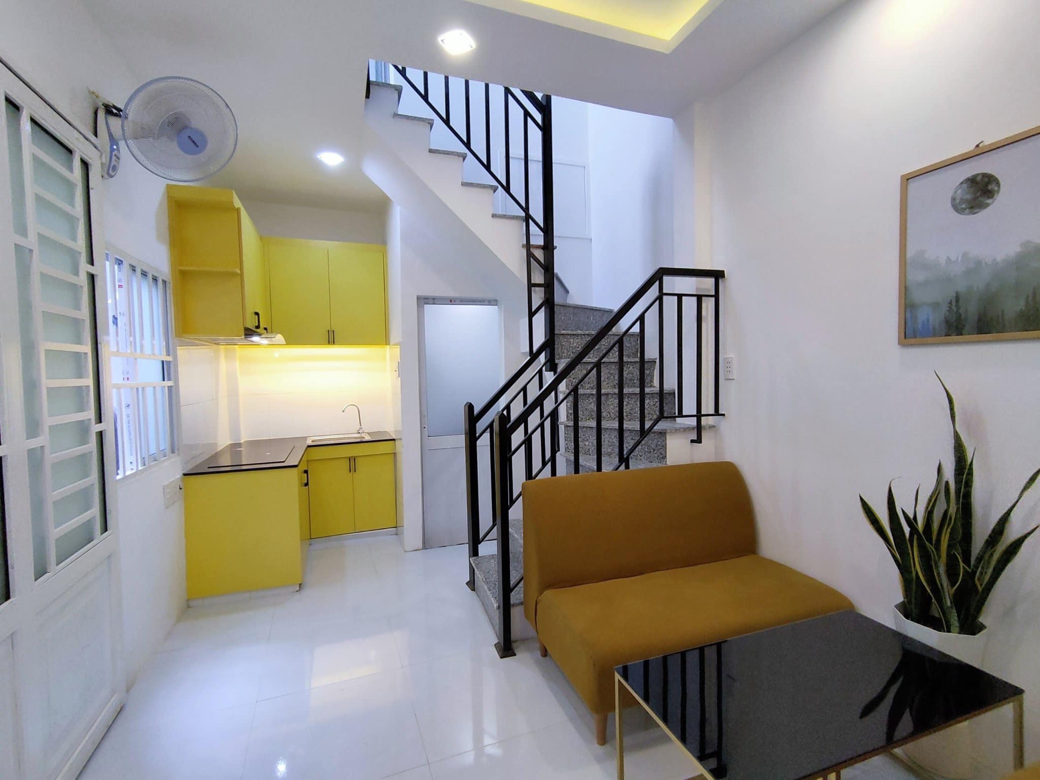 Nhà hẻm Trần Đình Xu, quận 1, 2 tầng, full nội thất, 2,6 tỉ, không rao ảo.