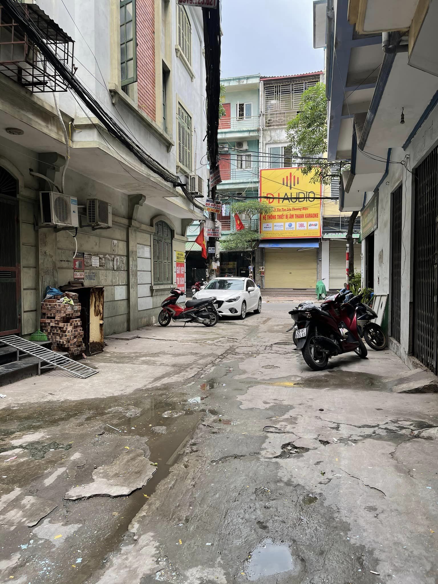 Bán nhà ngõ 24 Kim Đồng 45m2 giá 8.6 tỷ, ô tô.