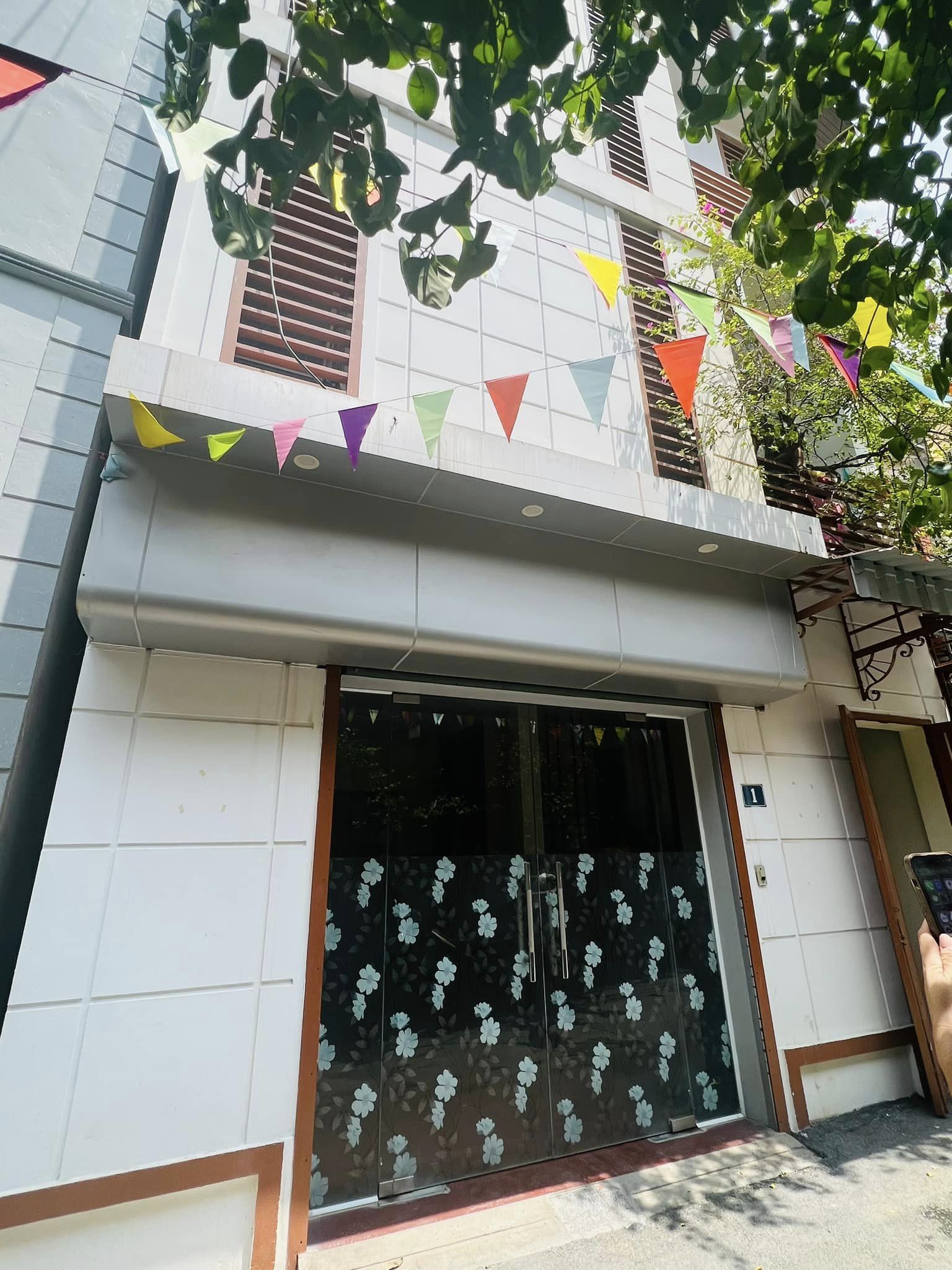 SIÊU PHẨM, Bán nhà Mễ Trì 6 tầng thang máy Ô tô Kinh doanh 88m2 chỉ với 10 tỷ