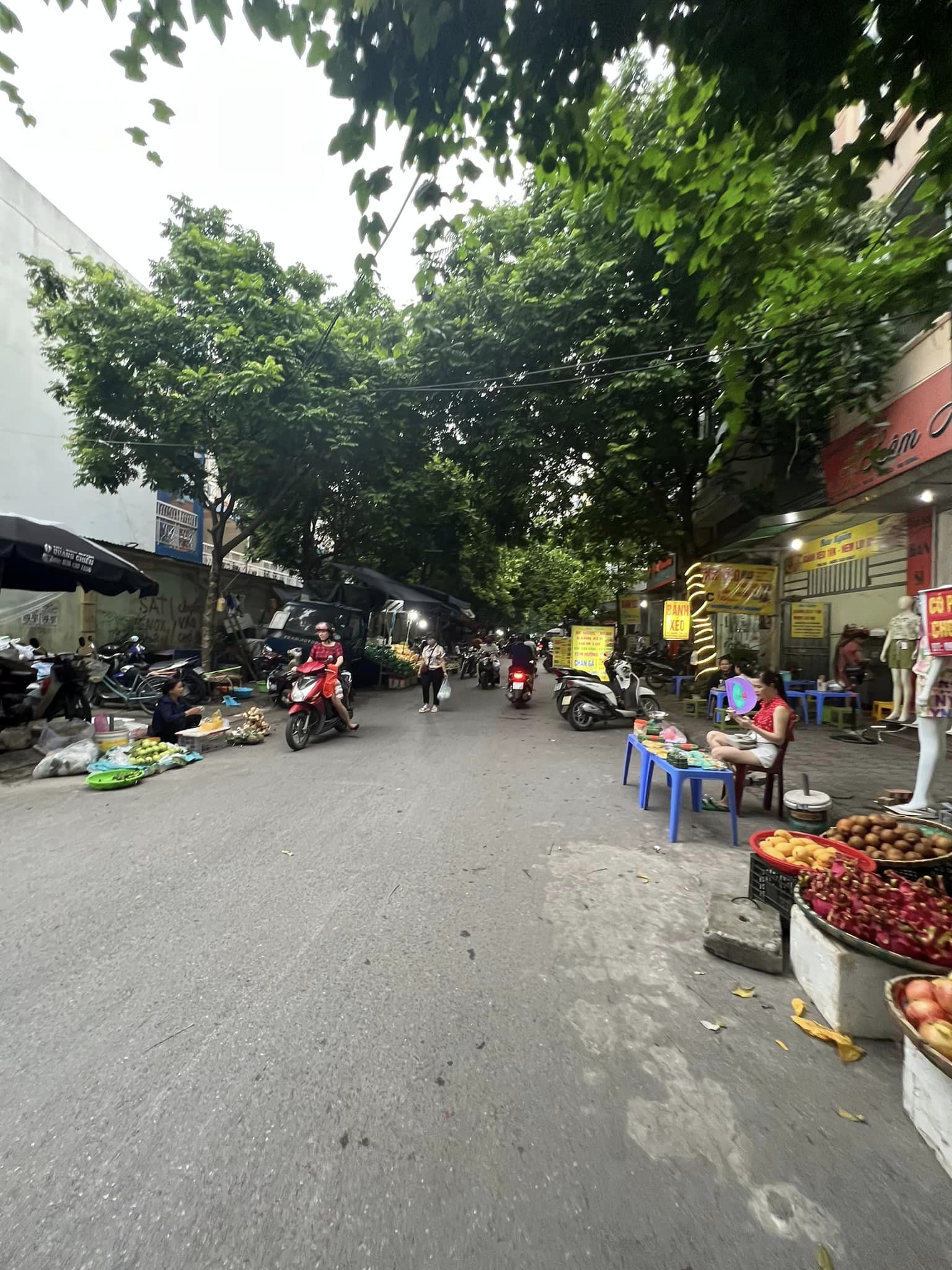 BÁN GẤP ! NHÀ PHÂN LÔ KĐT XALA, 55M x MT 4.2, Ô TÔ, KINH DOANH GIÁ NHỈNH 8 TỶ..