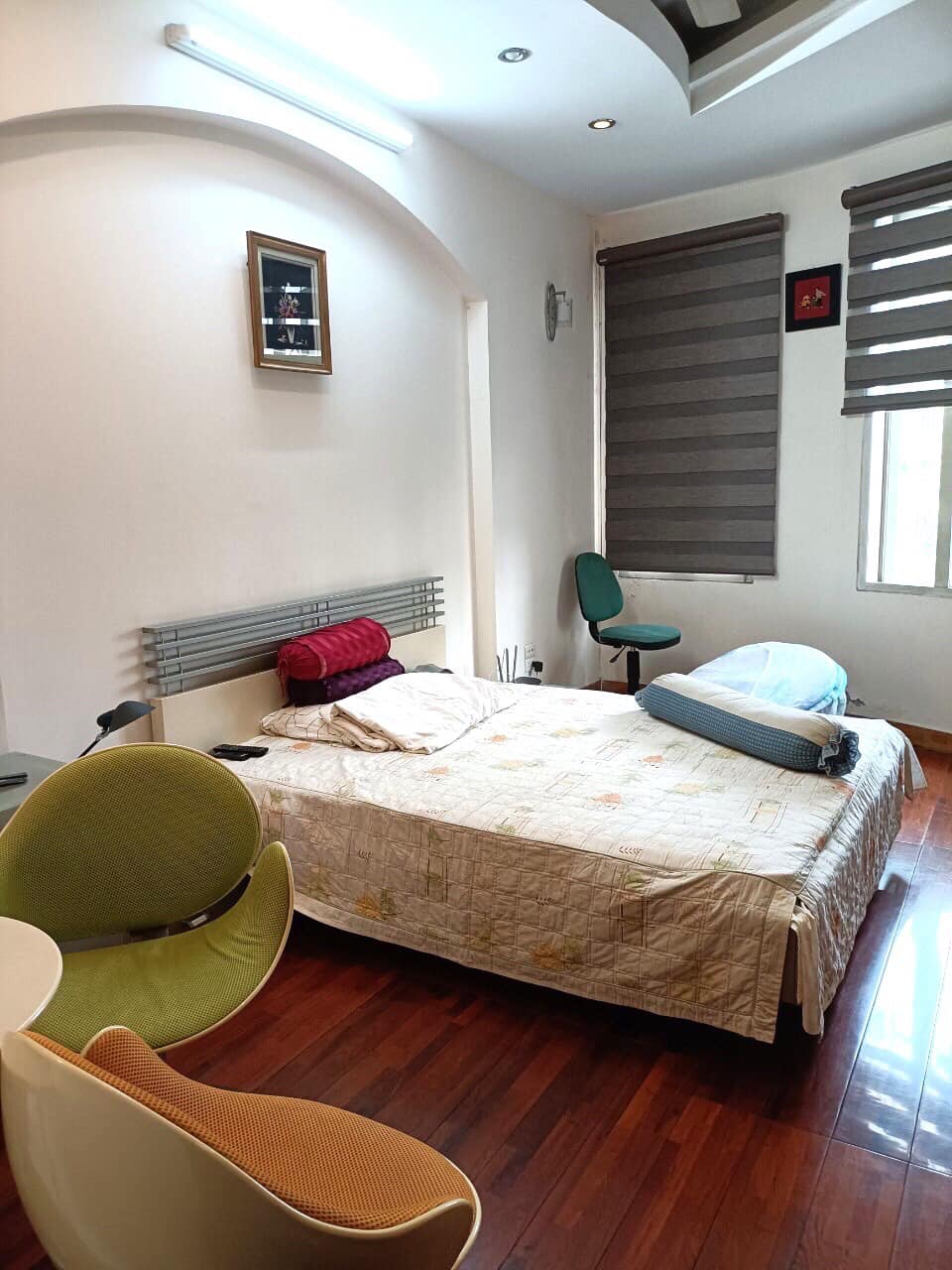 Mặt phố Tràng Thi, 80m2, MT7.8m, 150tỷ, vị trí hiếm, vuông nở hậu.