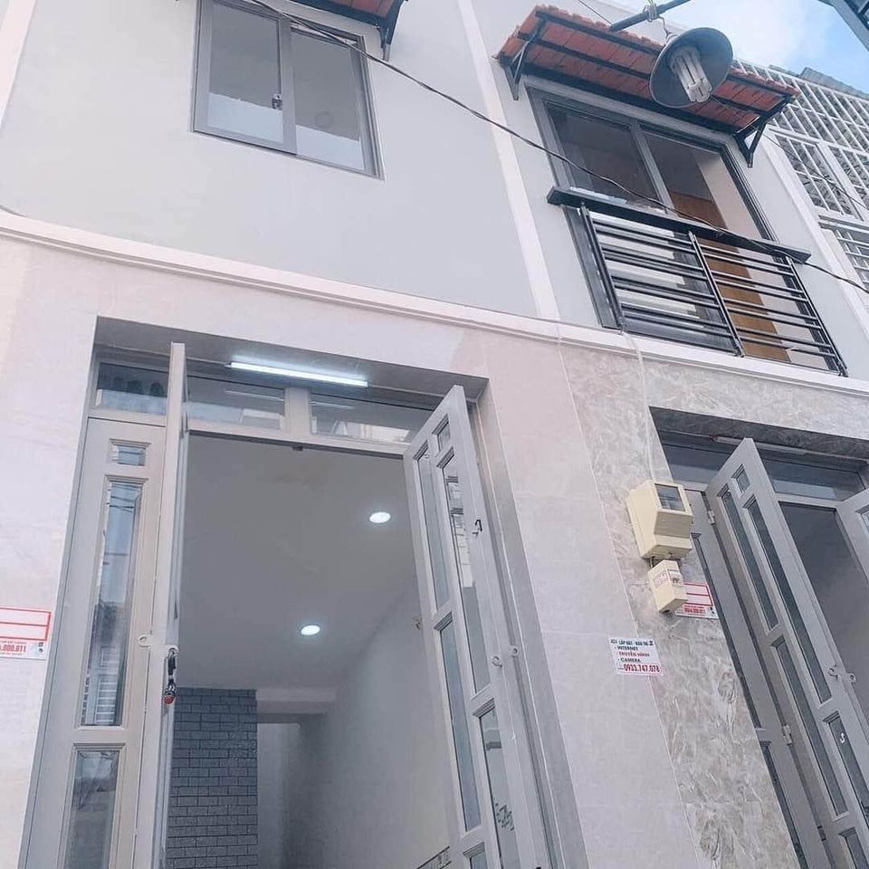 BÁN NHÀ CĂN GÓC CÓ PHÒNG CHO THUÊ HUỲNH TẤN PHÁT CẦU PHÚ MỸ QUẬN 7.