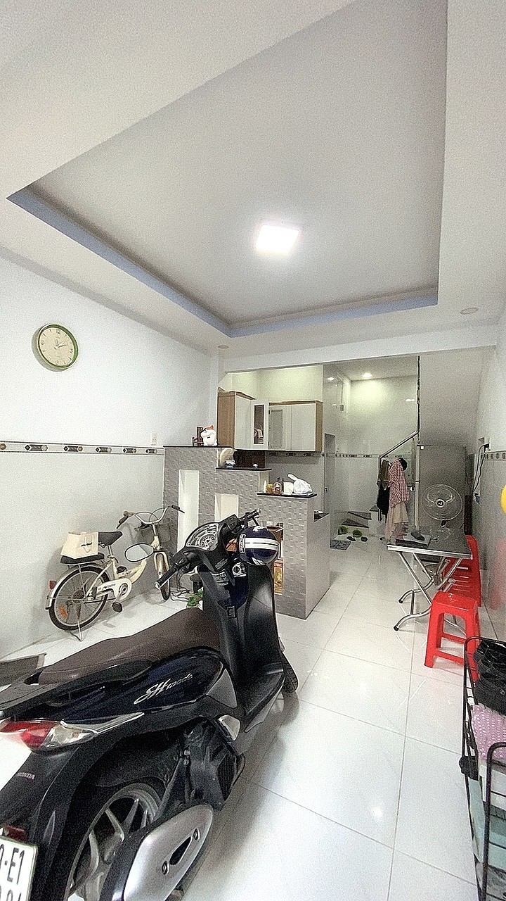 Bán nhà Nguyễn Xí P13 Bình Thạnh, 3 tầng, nhà mới, nhỉnh 3.5 tỷ.