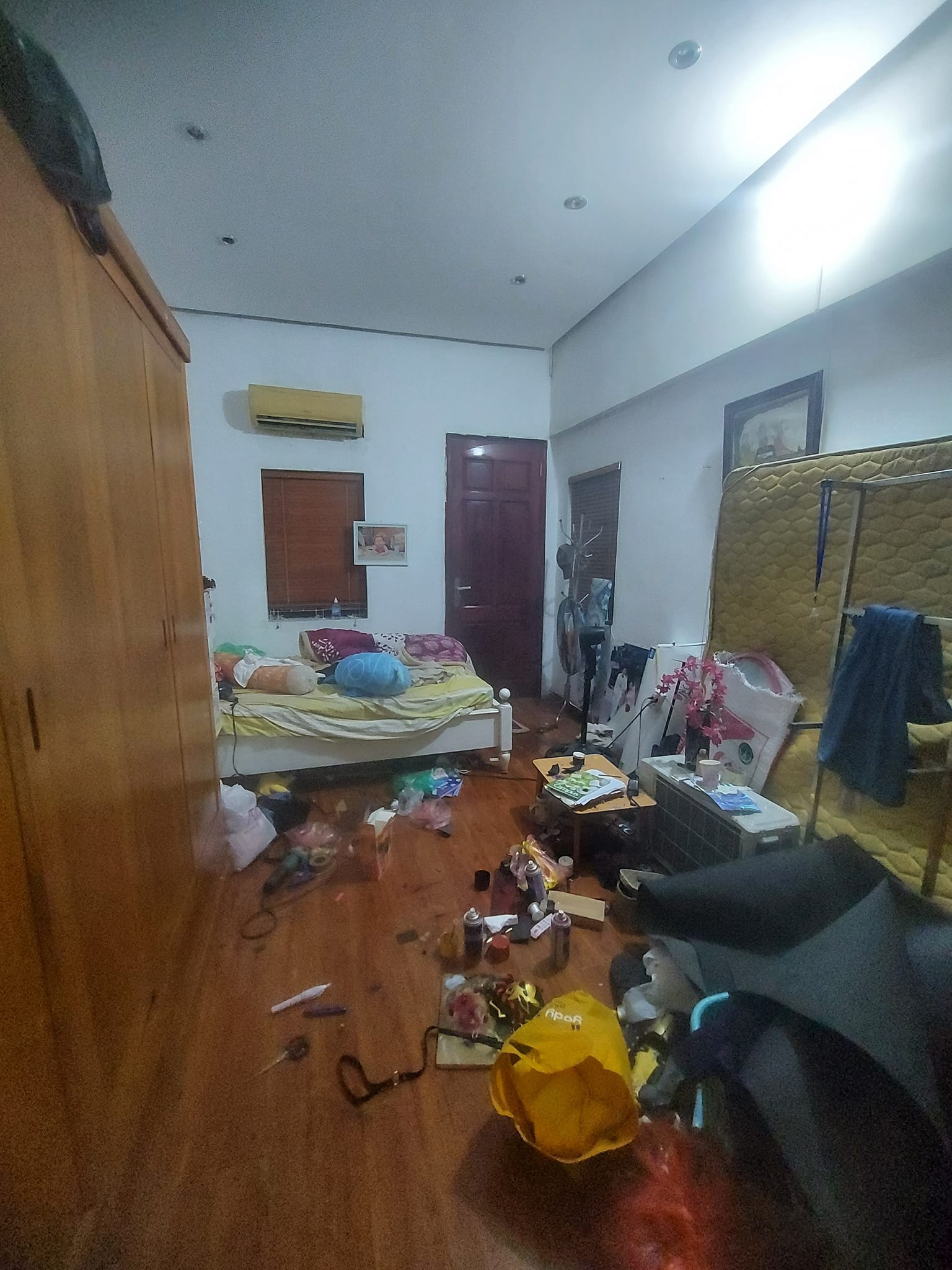 NHỈNH 2TỶ NHÀ MẶT NGÕ THÔNG-ÔTÔ ĐỖ CỬA-KINH DOANH-MINH KHAI QUẬN HAI BÀ.