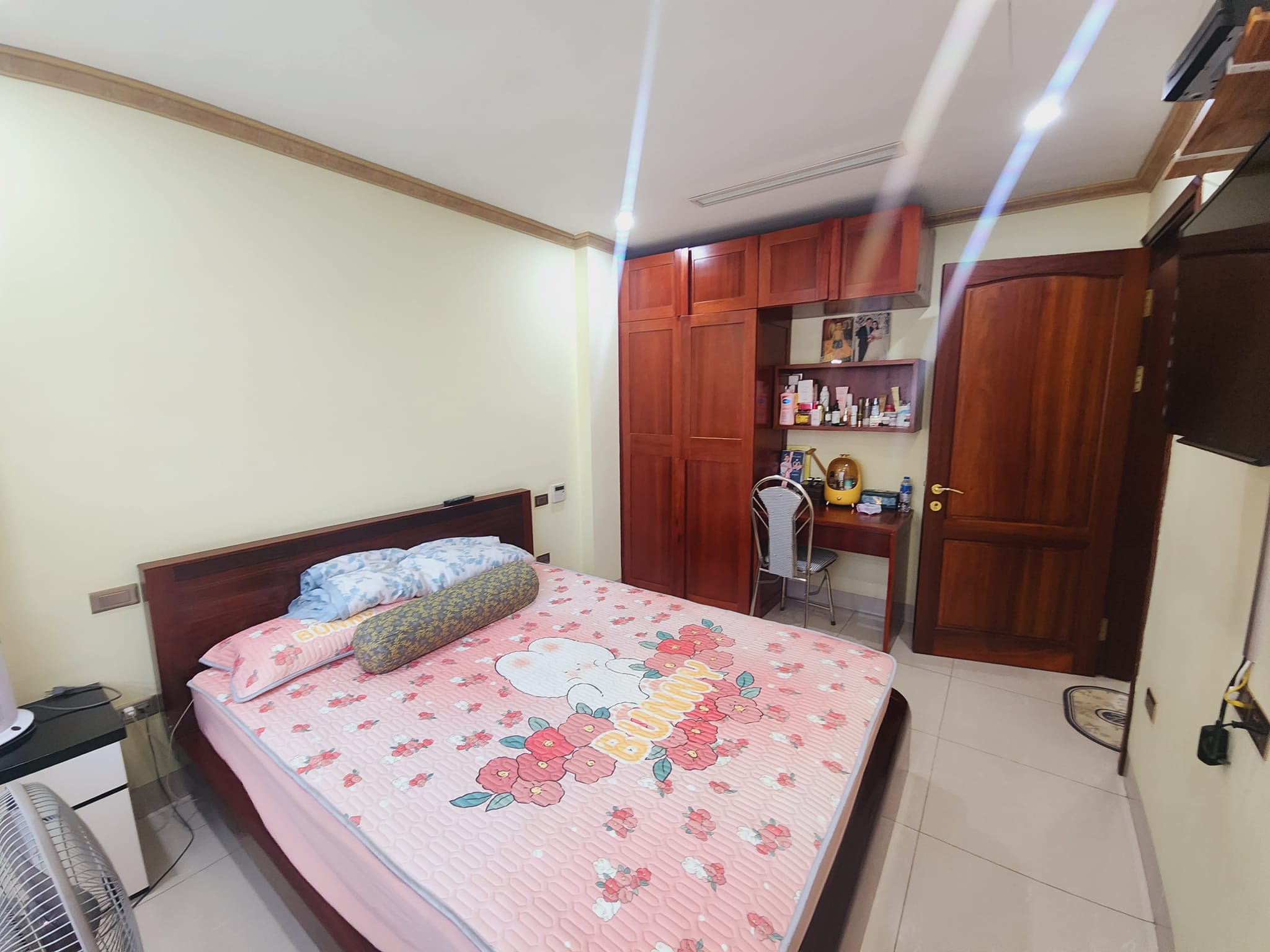 MẶT HỒ VŨ MIÊN, GARA 2 Ô TÔ, THANG MÁY NHẬP, VỈA HÈ 3M 22.1 TỶ.