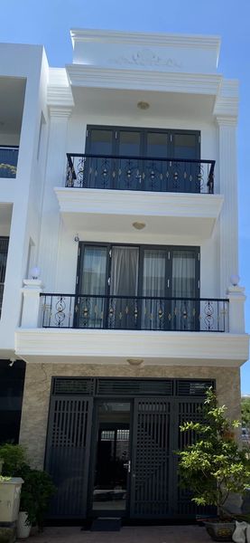 Chủ cần bán nhà hà quang 2 đường B3. dtxd 270m2 có 3pn4wc.