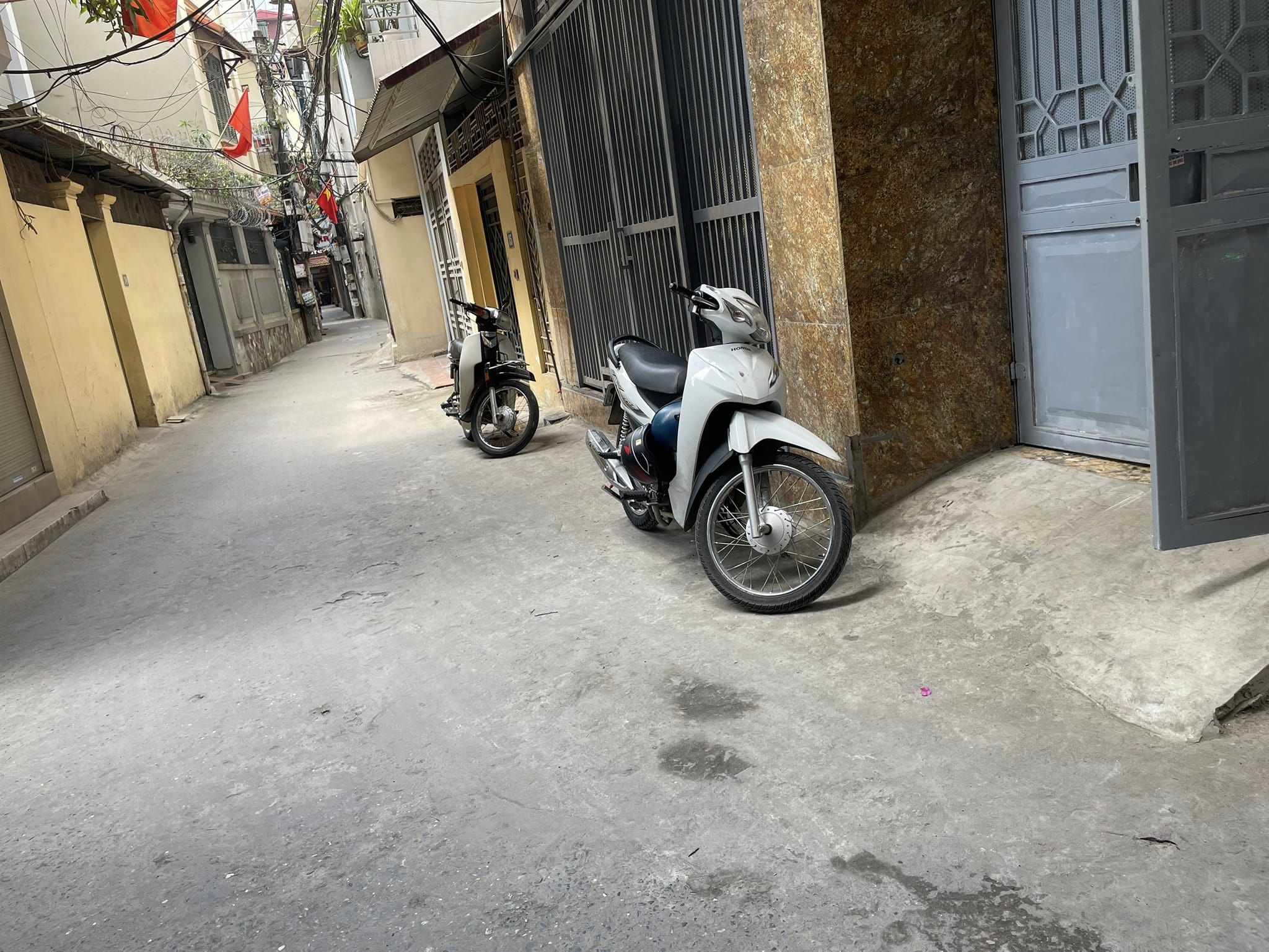 SIÊU PHẨM 5 TẦNG DÒNG TIỀN TRẦN DUY HƯNG CẦU GIẤY - 50 TRIỆU/THÁNG - MẶT NGÕ THÔNG - KINH DOANH -.