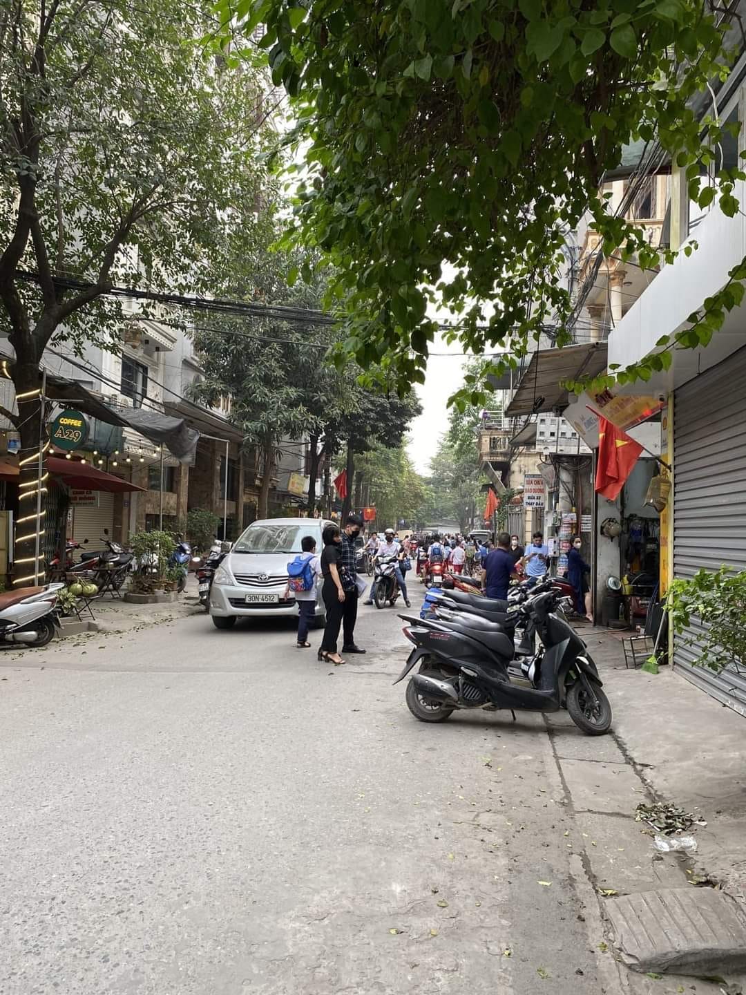 SIÊU PHẨM, Bán nhà 54 Lê Quang Đạo 7 tầng thang máy 18PKK tiện nghi chỉ 12 tỷ.