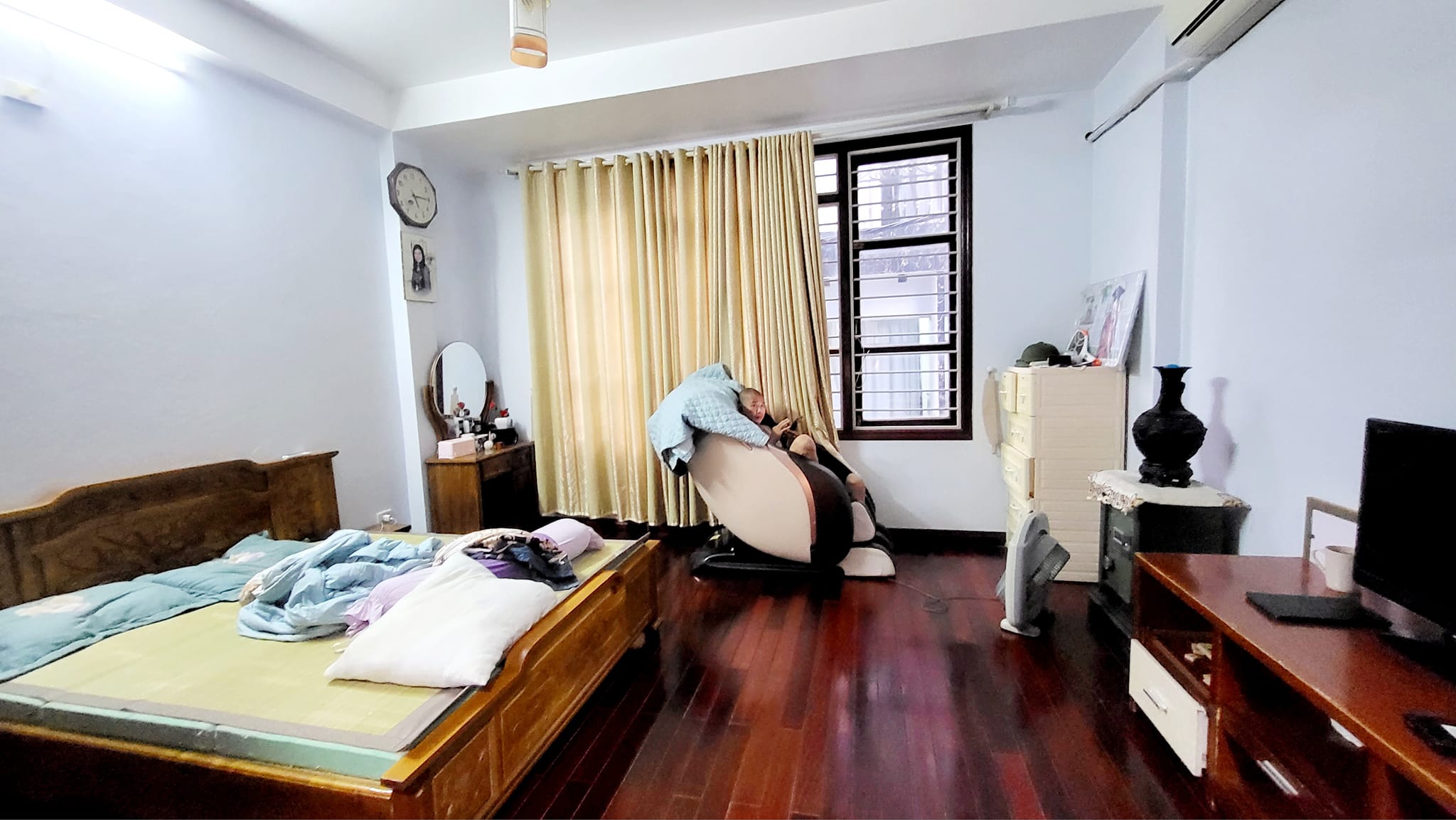 Bán nhà phố Hào Nam, ngõ nông, rộng, nhà đẹp, 48m, 5T, 4,7 tỷ.