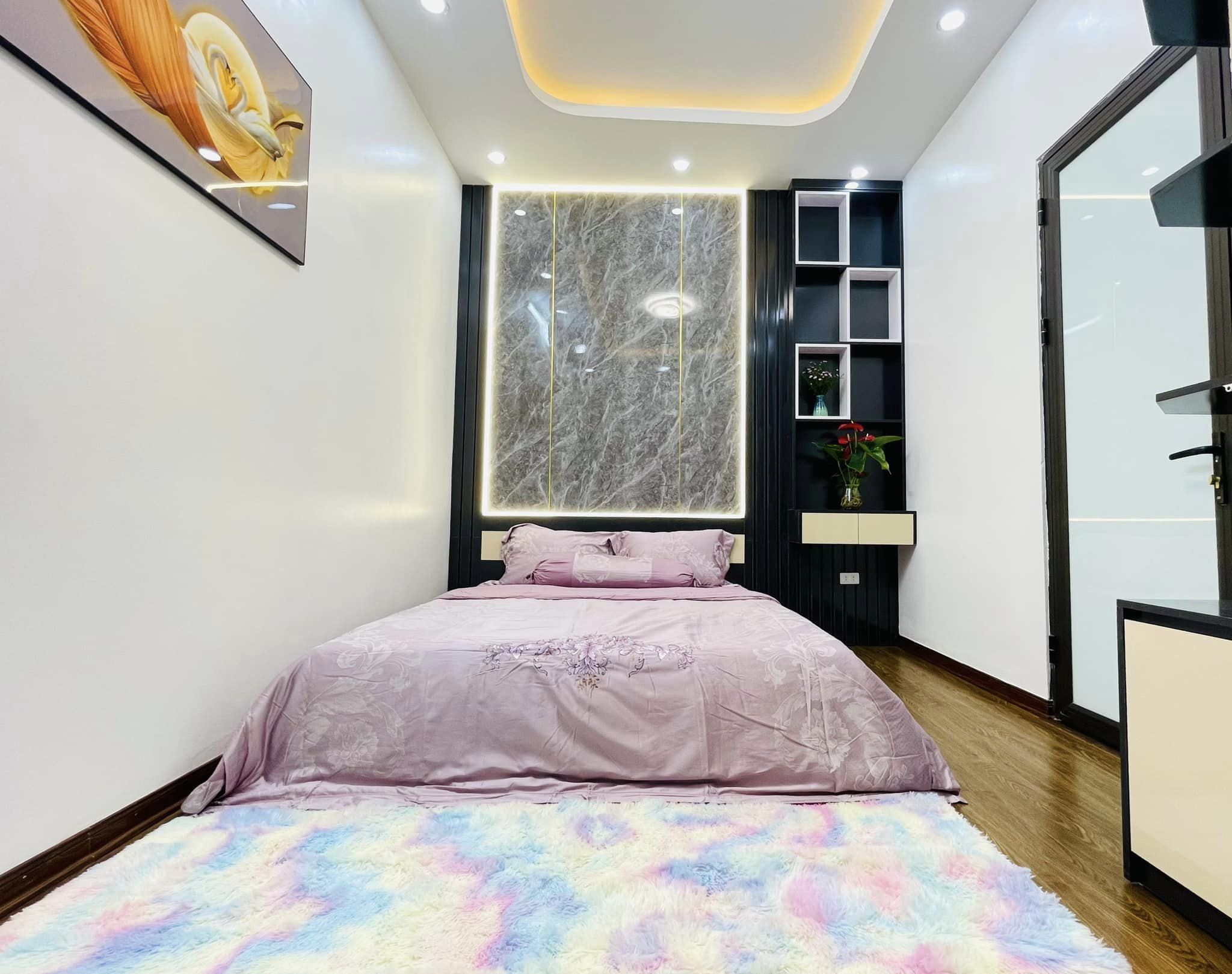 Bán Nhà Khương Đình 37m trên sổ sử dụng 43m MT 5,1m Full nội thất.