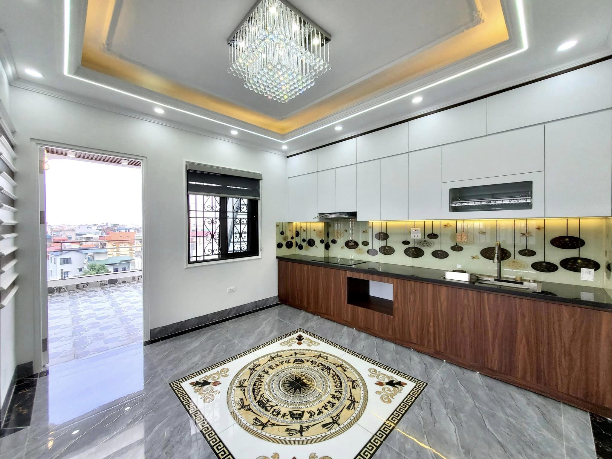 NGHI TÀM - GARA Ô TÔ, THANG MÁY XỊN, KINH DOANH ĐỈNH 12.1 TỶ.