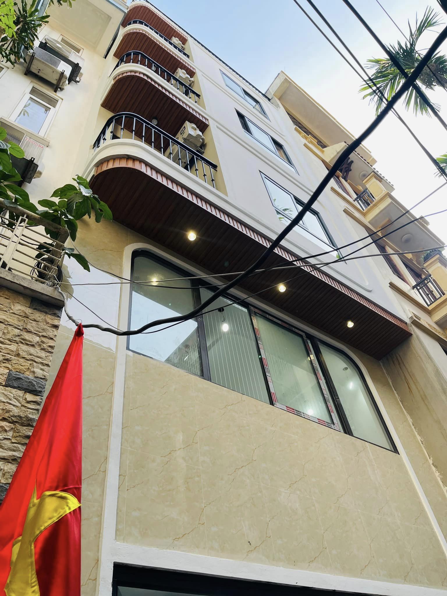 CHUNG CƯ MINI CHÙA HÀ MỚI TINH 90M2 x 6 TẦNG - XÂY MỚI THANG MÁY - Ô TÔ VÀO NHÀ - 20 PHÒNG KHÉP KÍN FULL ĐỒ